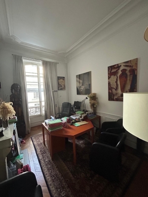 PHOTO BUREAU2.JPG